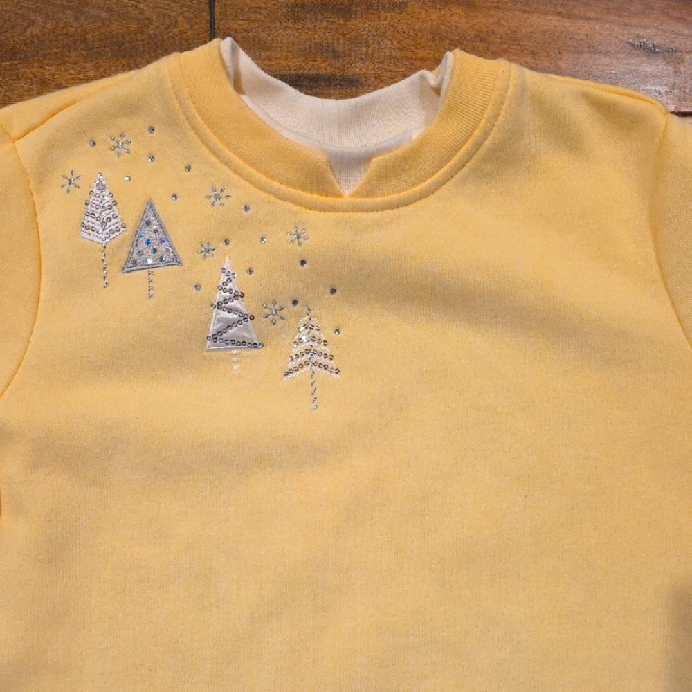 Women's Breckenridge Embroidered Jeweled Christmas Sweatshirt Grandma‎ Medium